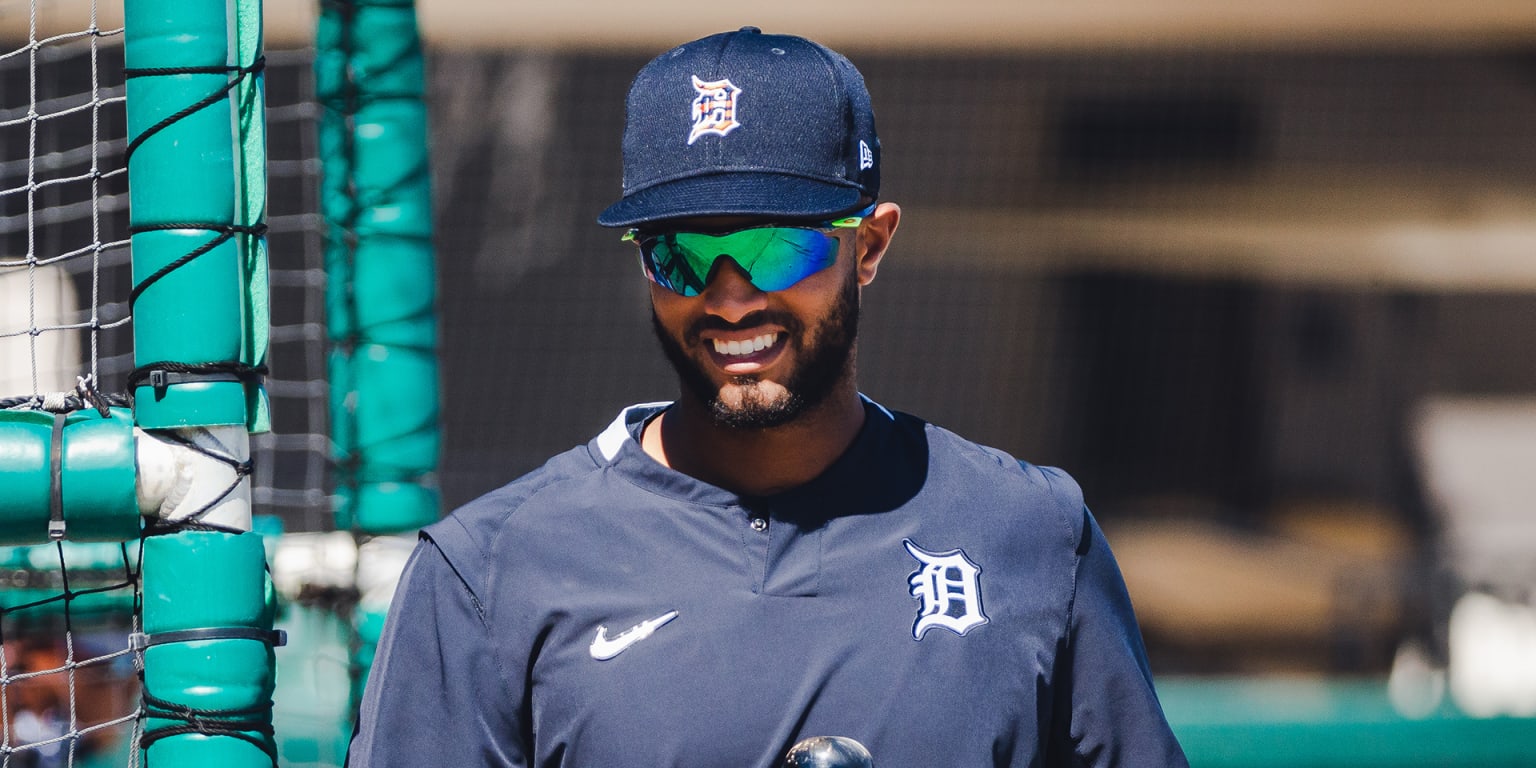 Willi Castro hits leadoff home run in spring opener