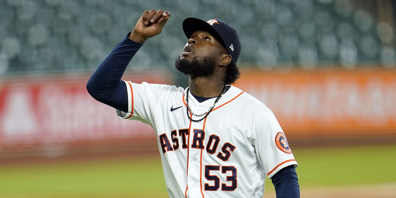 Astros' Yordan Alvarez not in camp for undisclosed reasons