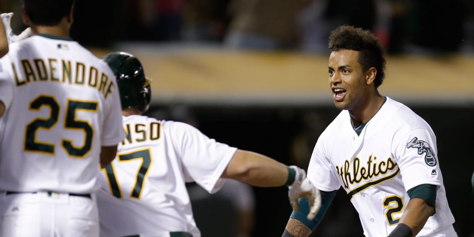 Oakland A's Khris Davis hits homer after Make a Wish patient signs