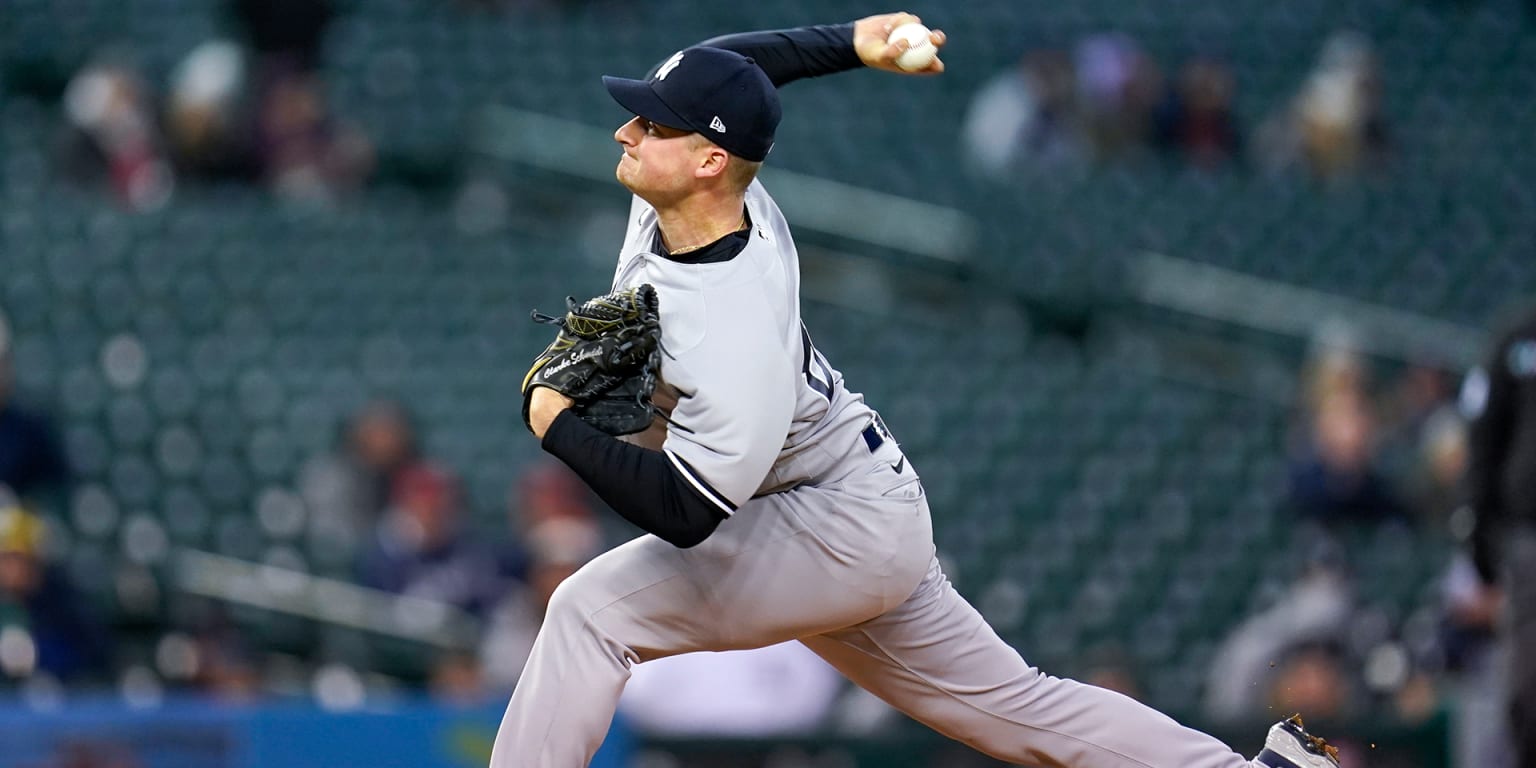 Clarke Schmidt earns first career win for Yankees