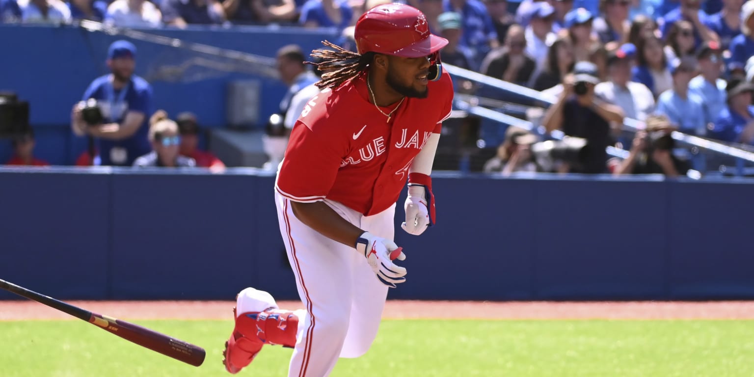 Vladimir Guerrero of the Los Angeles Angels sprints toward third