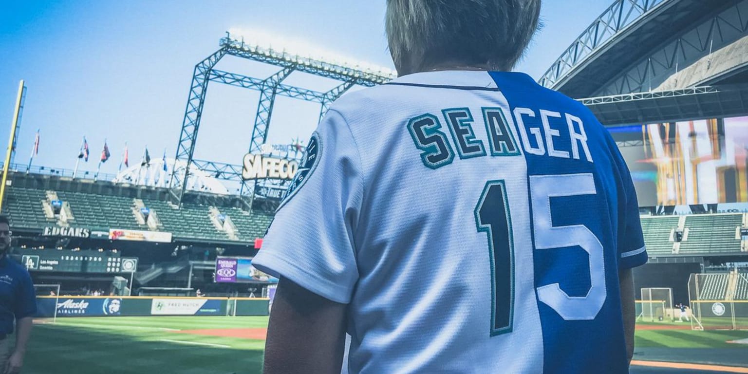 Jody Seager supported both of her sons' teams with a split Dodgers