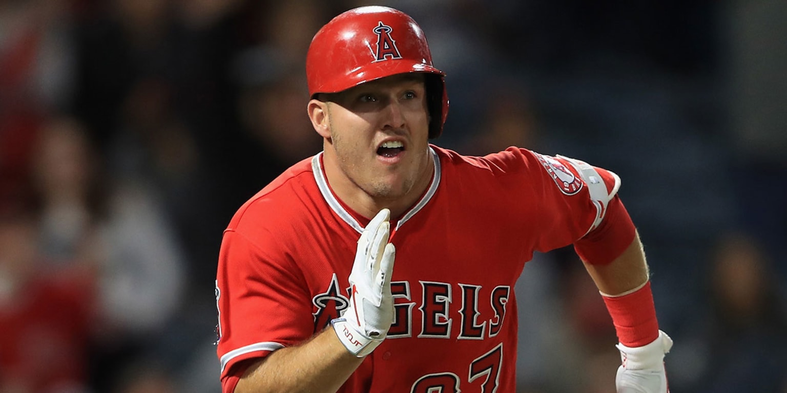 Mike Trout Los Angeles Angels GIF - Mike Trout Los Angeles Angels Crossed  Arms - Discover & Share GIFs