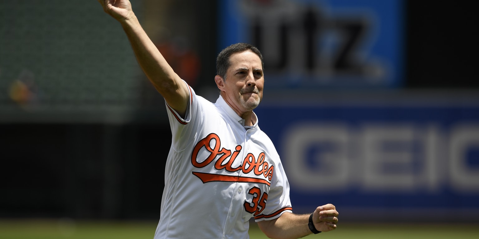 Baseball Hall of Fame 2019: Yankees or Orioles cap? Mike Mussina discusses  after 'surprise' election 