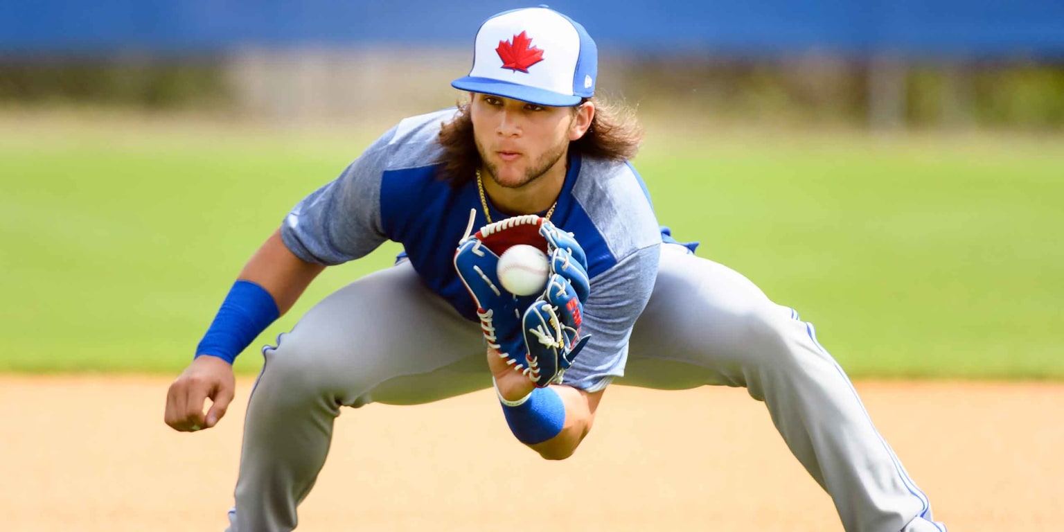 Bichette Speaks, Spring Training Uncertainty, and Other Blue Jays