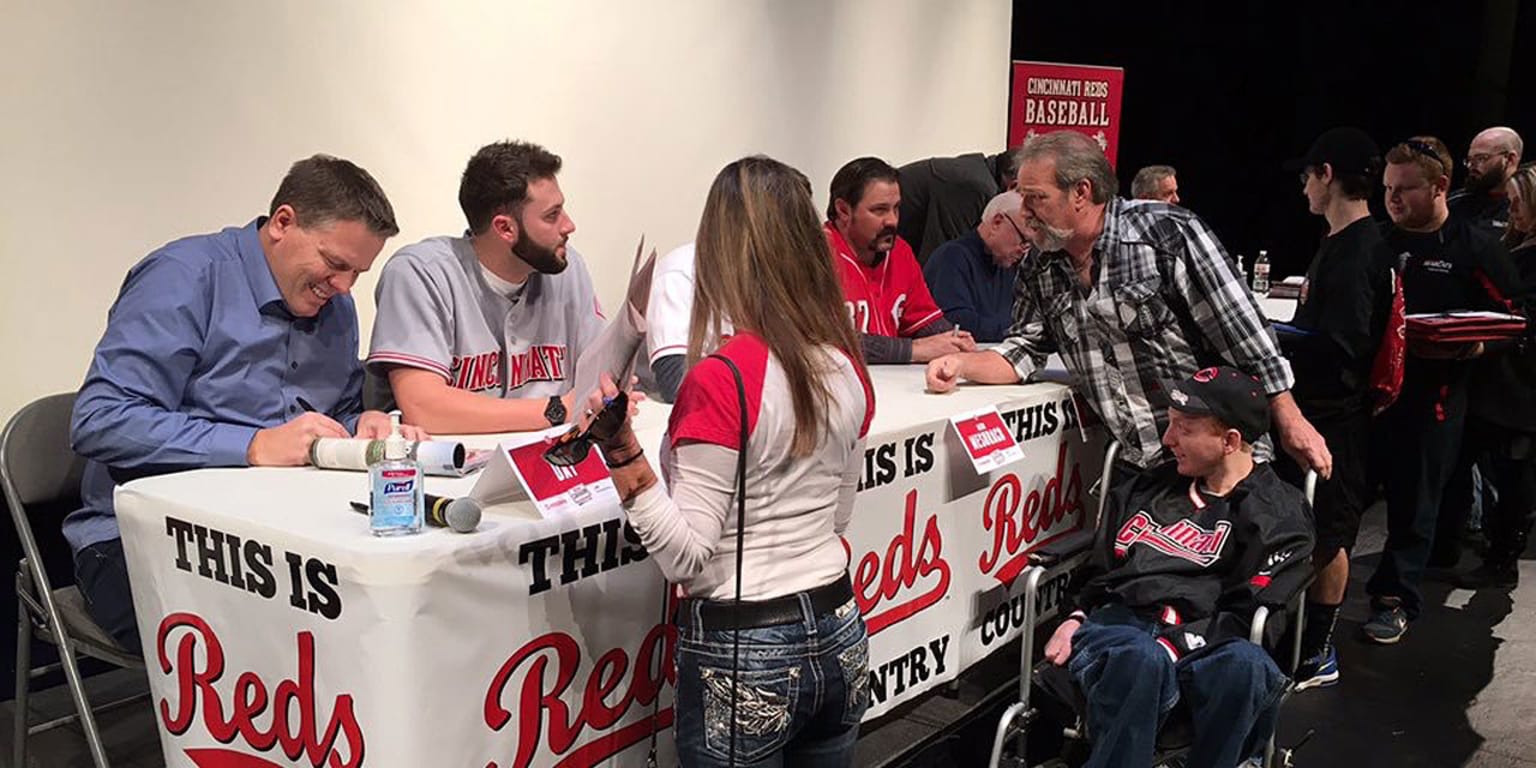 Atlanta Braves Caravan rolls into town to meet area fans