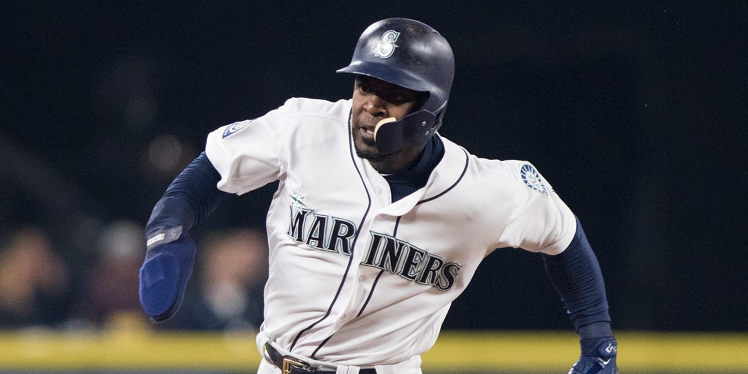 Sore shoulder ends Guillermo Heredia's season for the Mariners