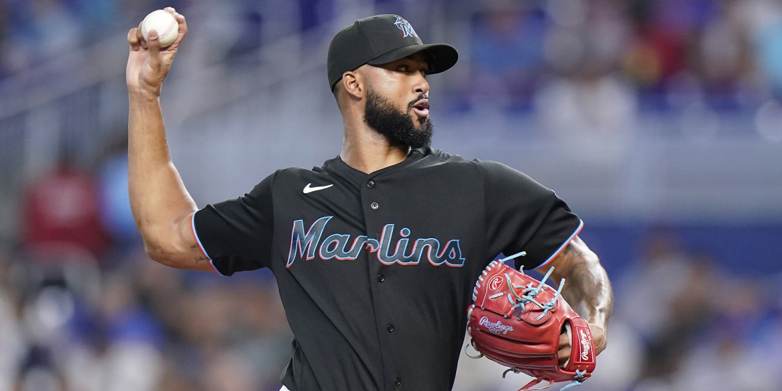 Grieving loss of mother, Sandy Alcantara gives Marlins quality