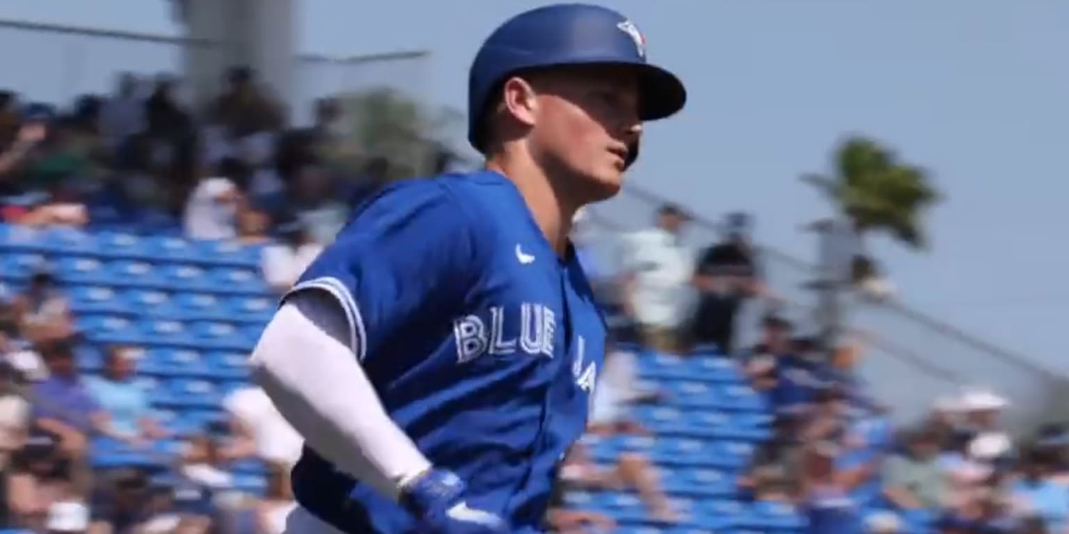 Chapman goes deep for first homer with Blue Jays