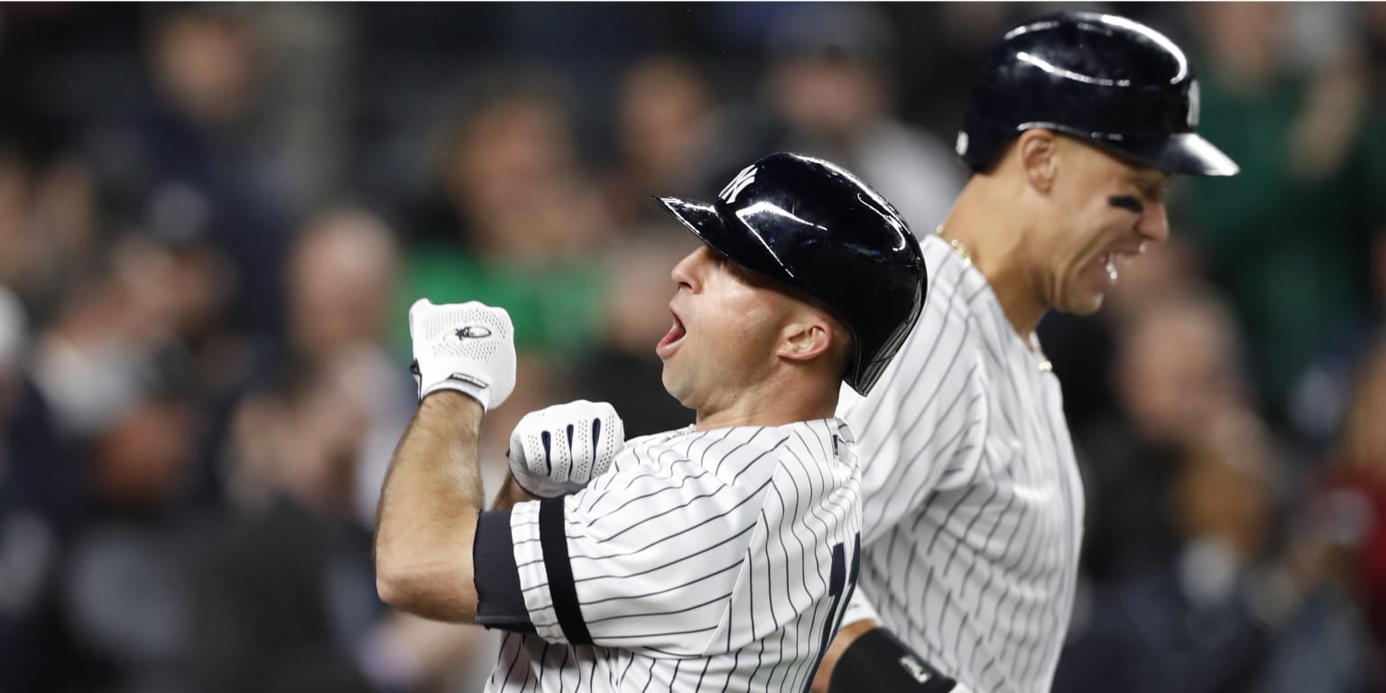 Photo shows Brett Gardner's bat banging doing damage to Yankees dugout