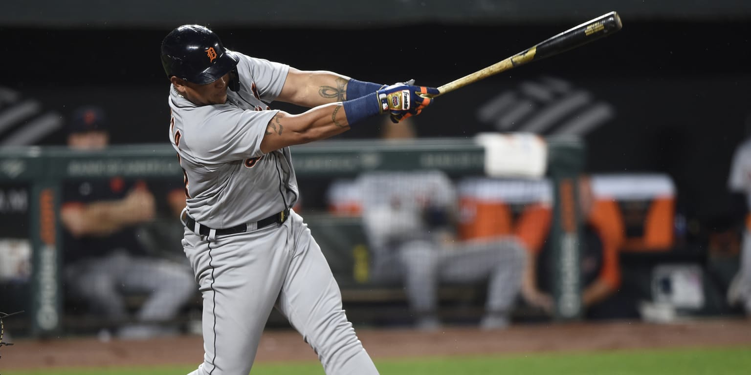 Miguel Cabrera Hits 500th Home Run Against Blue Jays – WJR-AM