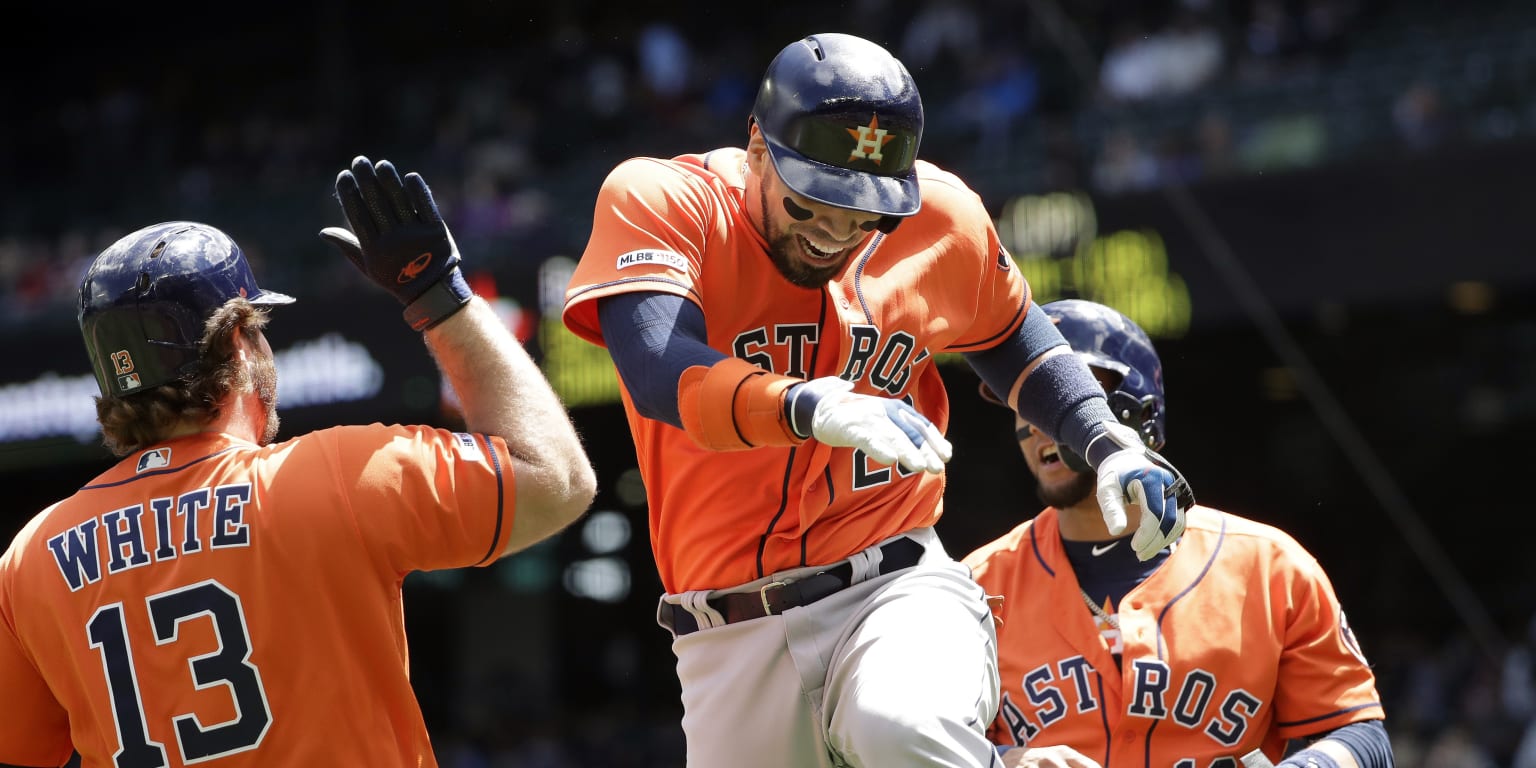 Domingo Santana clubs first major-league home run in Astros' win