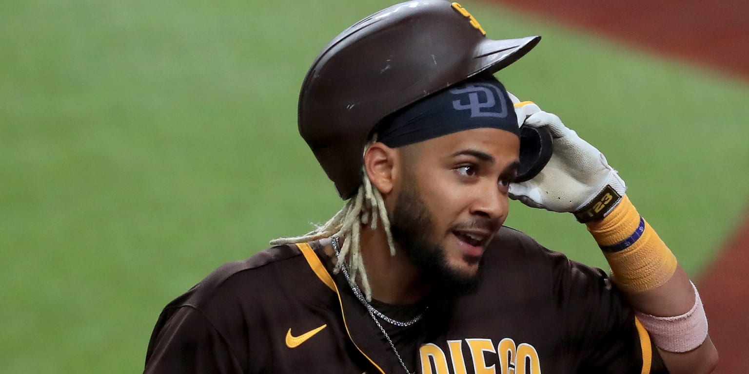 MLB world reacts to ridiculous recent play of Fernando Tatis Jr