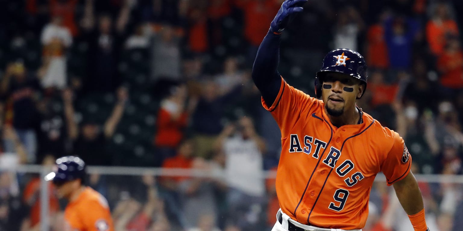 Peña delivers in 10th, Astros hold off slumping Angels 3-2
