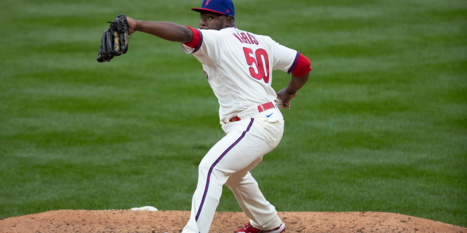 Hector Neris has earned a multi-year deal - The Good Phight