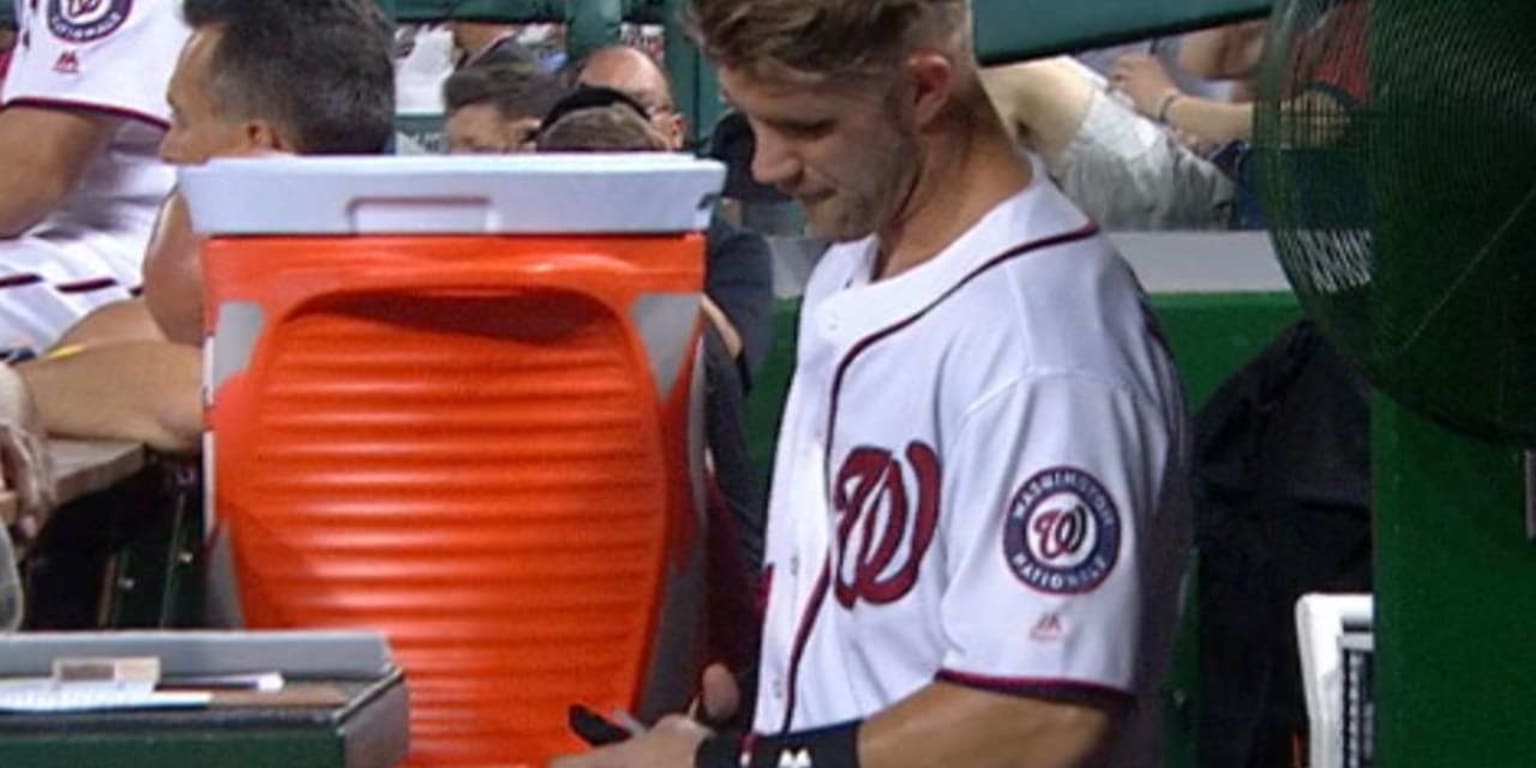 Bryce Harper absolutely crushed a home run into the third deck in