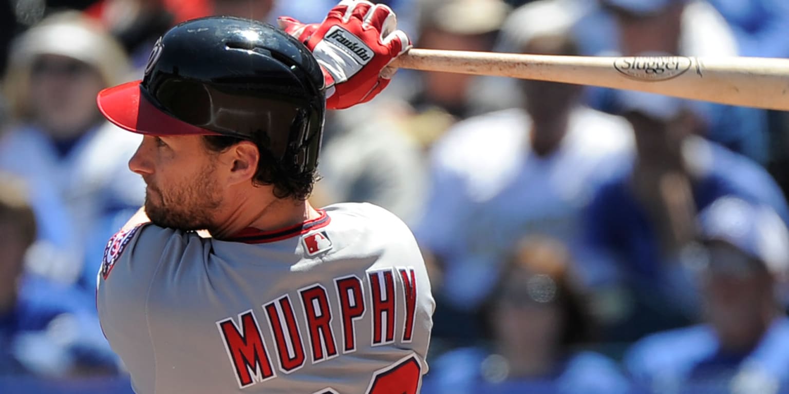 Daniel Murphy's 4 hits lead Nationals in win