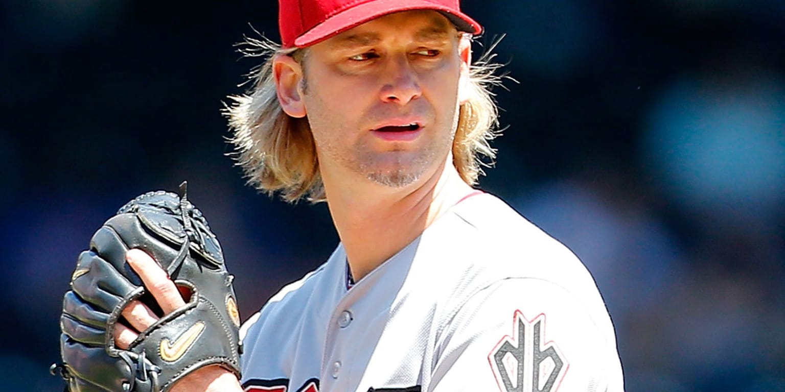 Reds interested in pitcher Bronson Arroyo