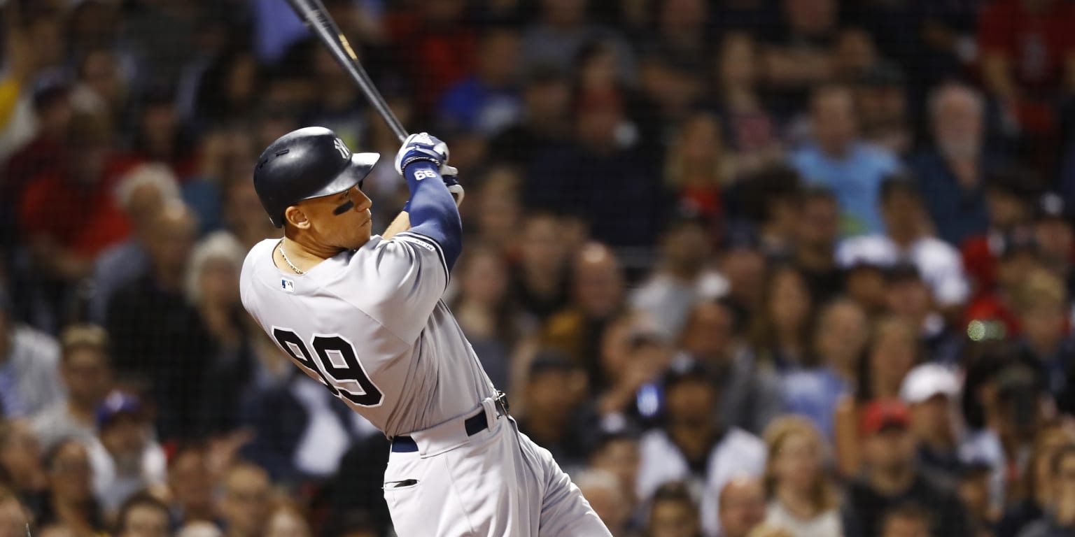 WATCH: Yankees' Aaron Judge crushes home runs at London Stadium