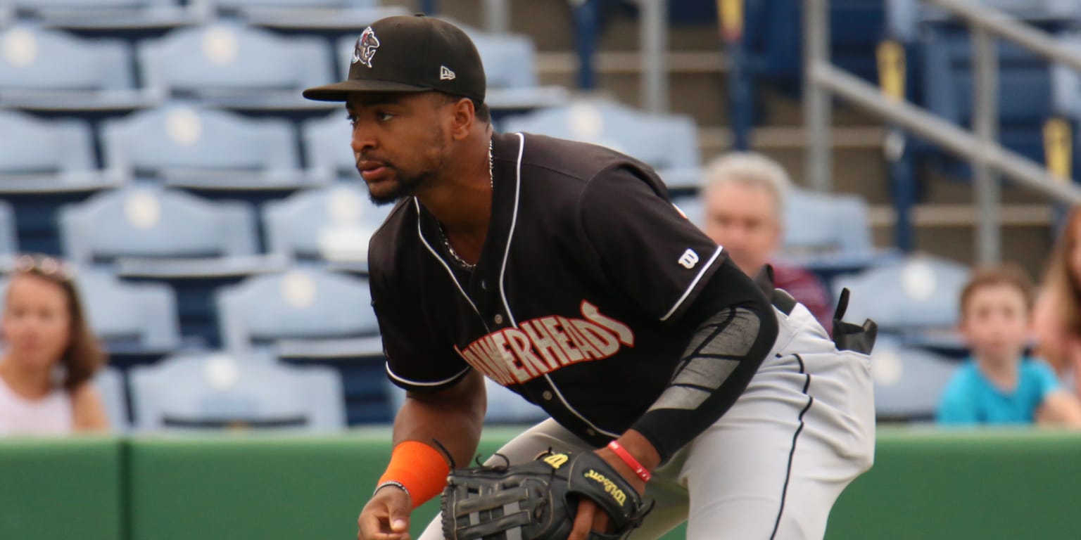 STEPHEN TARPLEY'S CONTRACT PURCHASED BY SAN FRANCISCO GIANTS