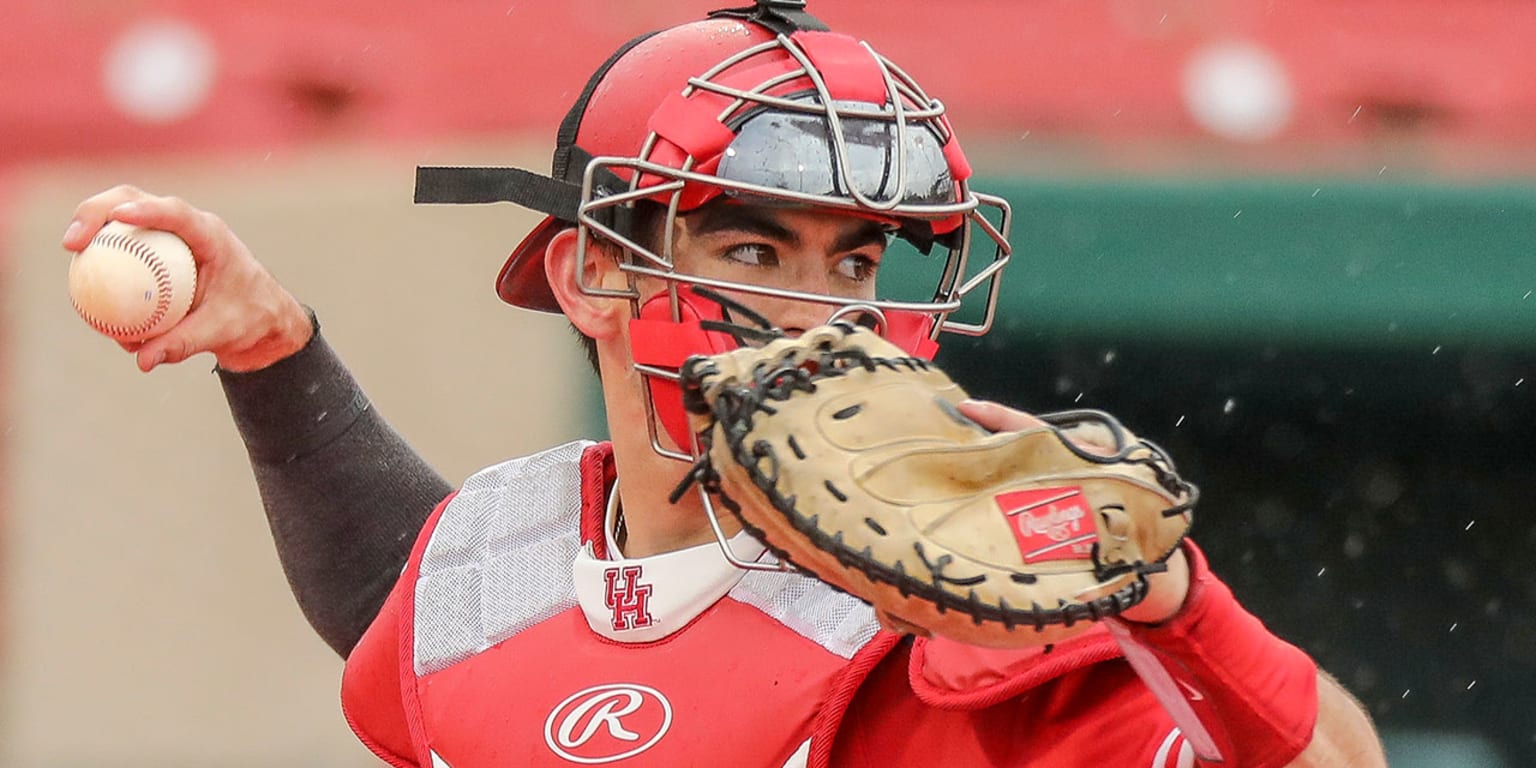 Dodgers draft Connor Wong in third round