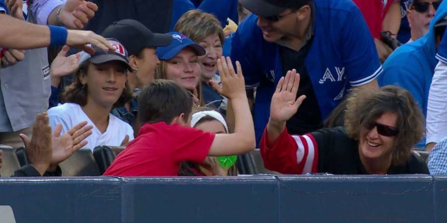Young fan. Great catch. Nice catch DOUBLEMAX.