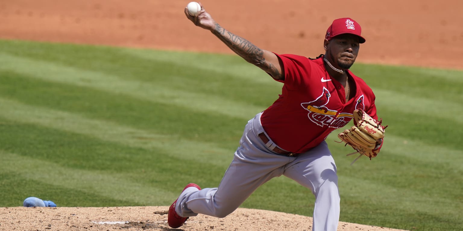 Nolan Arenado playing elite defense again at third base for Cardinals  National News - Bally Sports