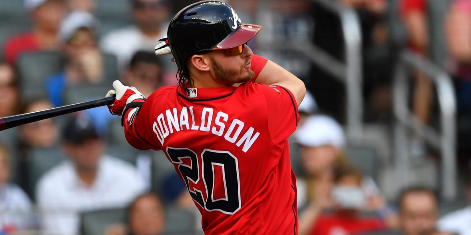 Josh Donaldson brings yet another bat to the Minnesota Twins' big