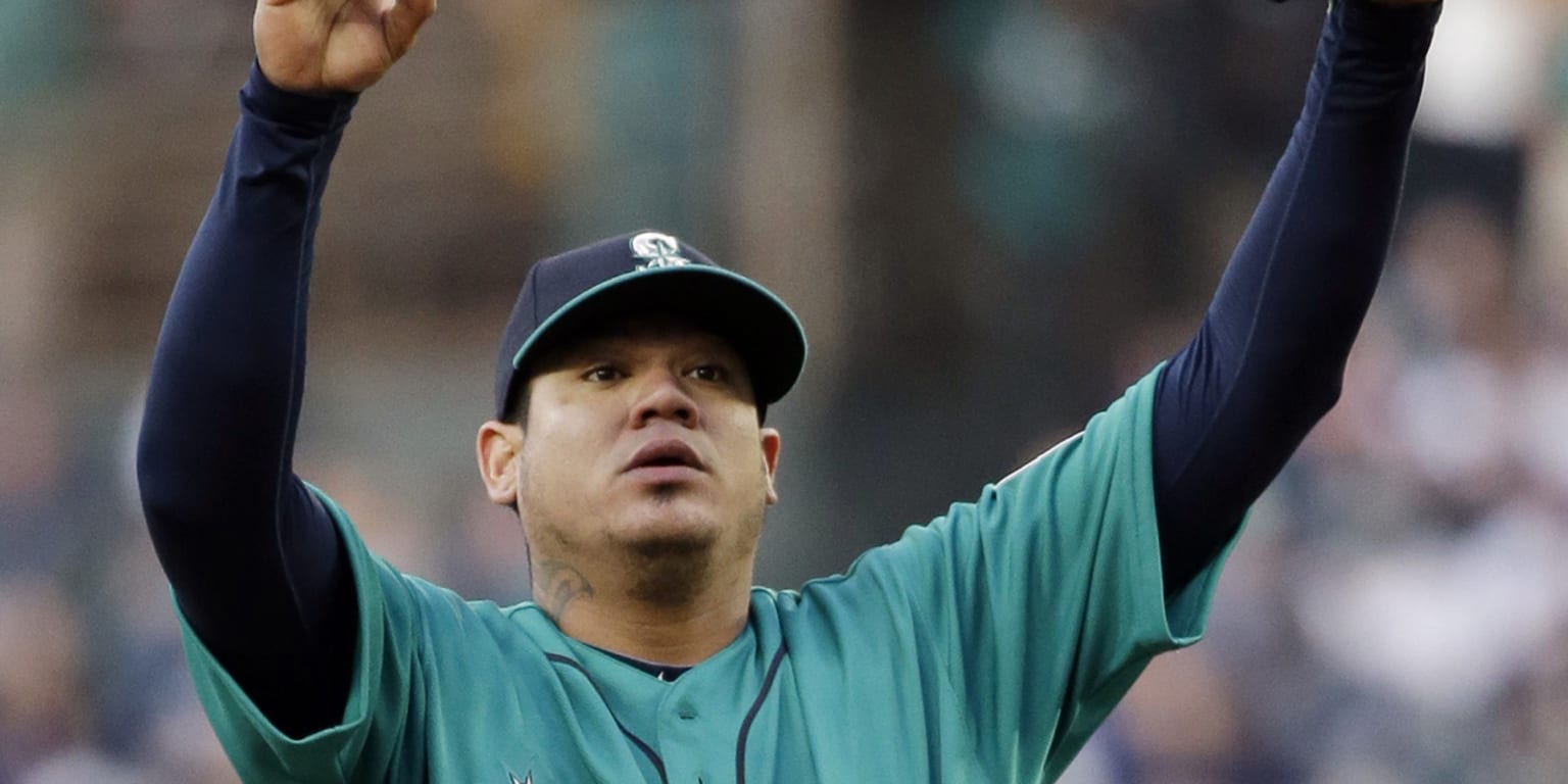 New-look Felix Hernandez dominant for Mariners