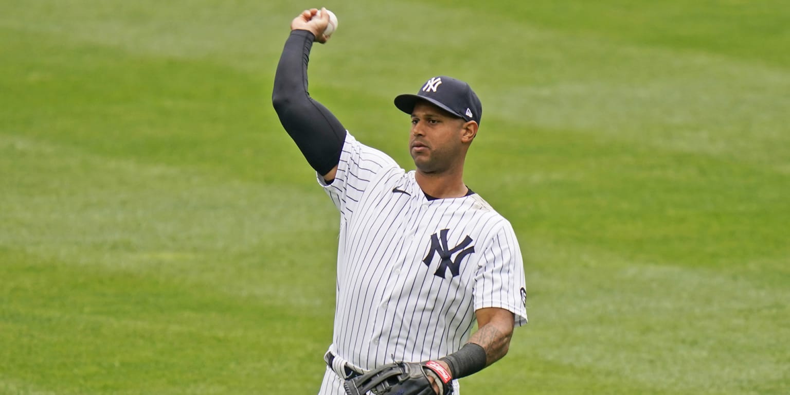 Yankees deal with Red Sox for outfielder; Aaron Hicks outta here? 