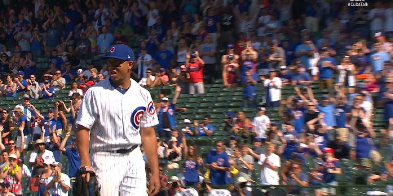 WATCH: Cubs outfielder Jon Jay throws a 47 mph pitch during a scoreless  inning 