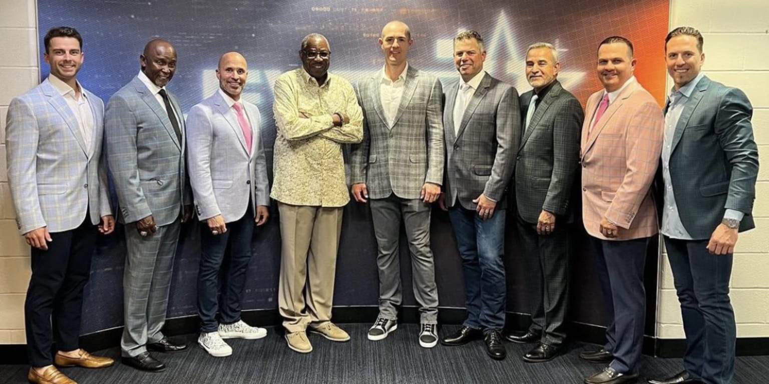 Suit yourself: Houston Astros manager Dusty Baker buys new threads for  All-Star coaches