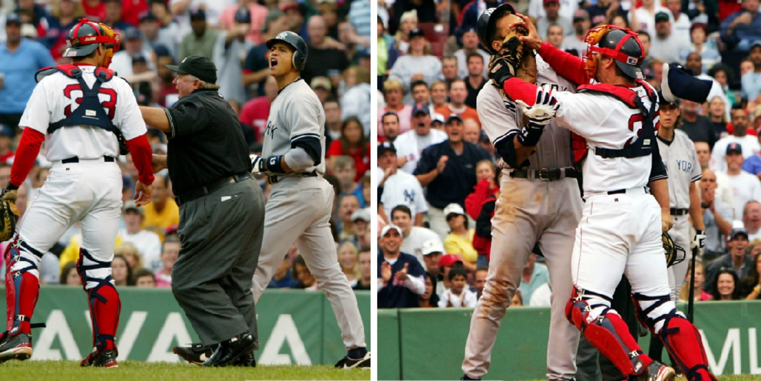 Red Sox-Yankees brawl 2004 (3)