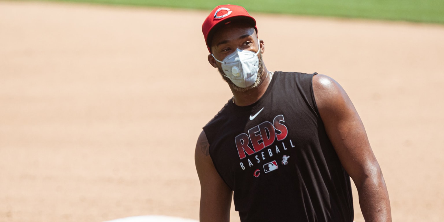 MLB The Show on X: Could you pull off the @Reds sleeveless jersey