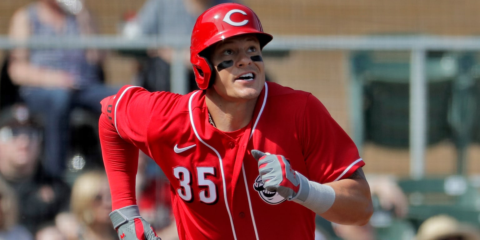 Derek Dietrich enjoying giving back to young players, grinding