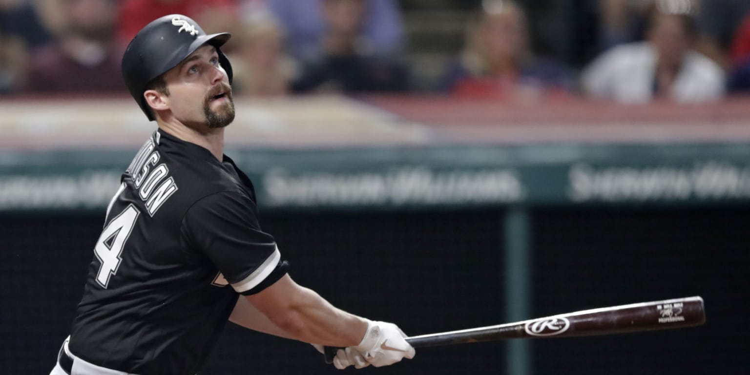 Oakland A's sign Matt Davidson to minor league contract