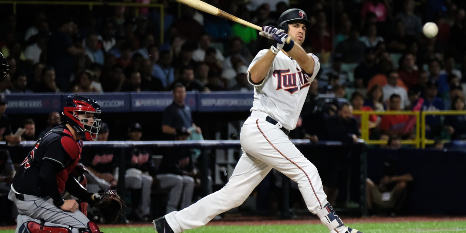 Twins to Release Exclusive Book Celebrating Joe Mauer