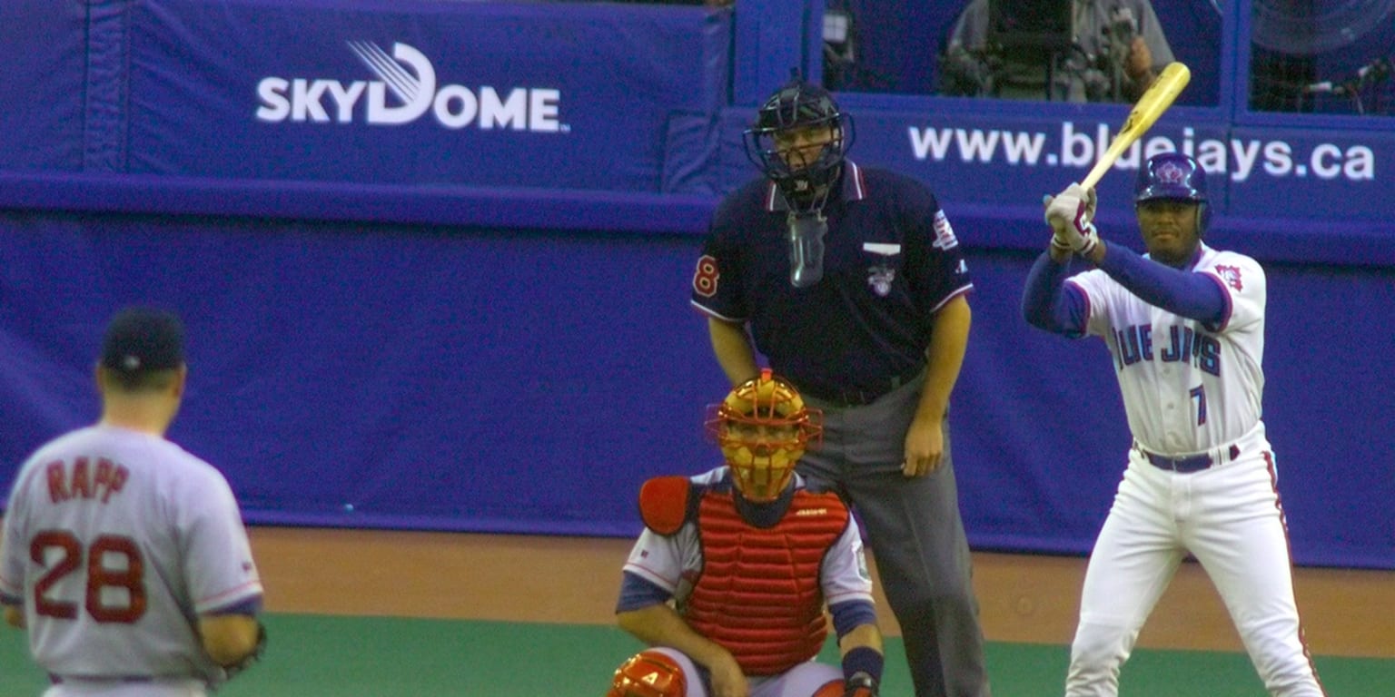 Tony Batista's strange batting stance