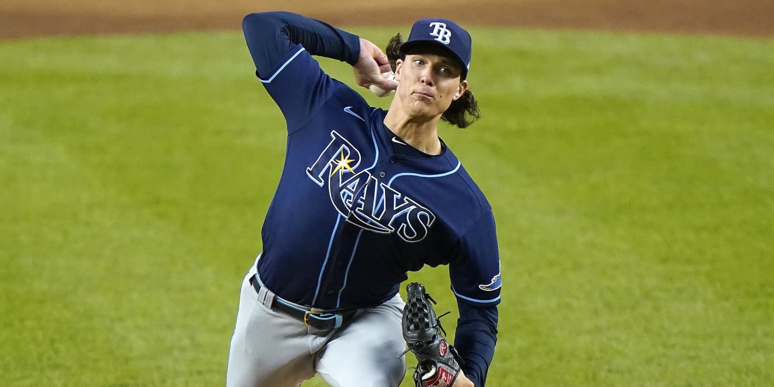 Rays' Glasnow somehow snares 96-mph comebacker