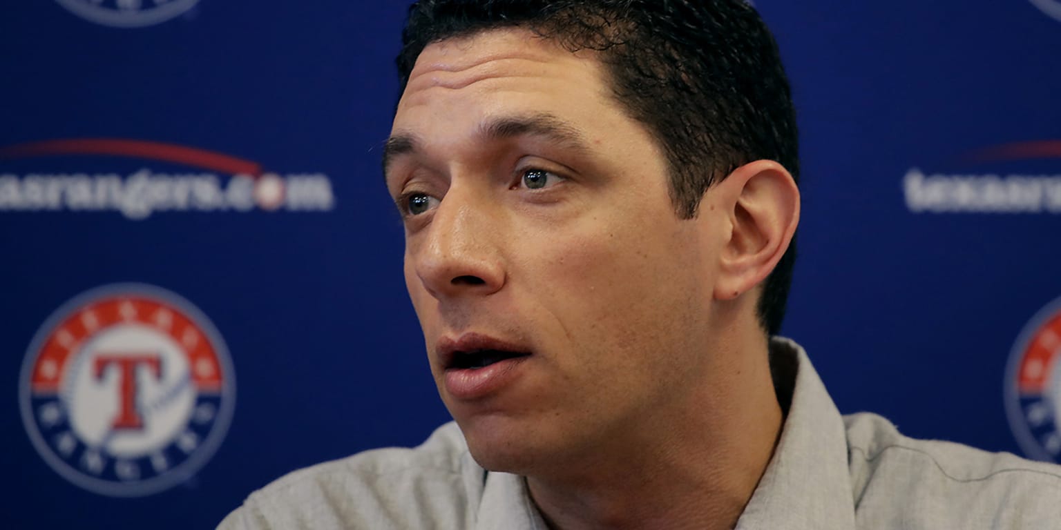 Jon Daniels on Michael Young: 'You rarely see baseball world