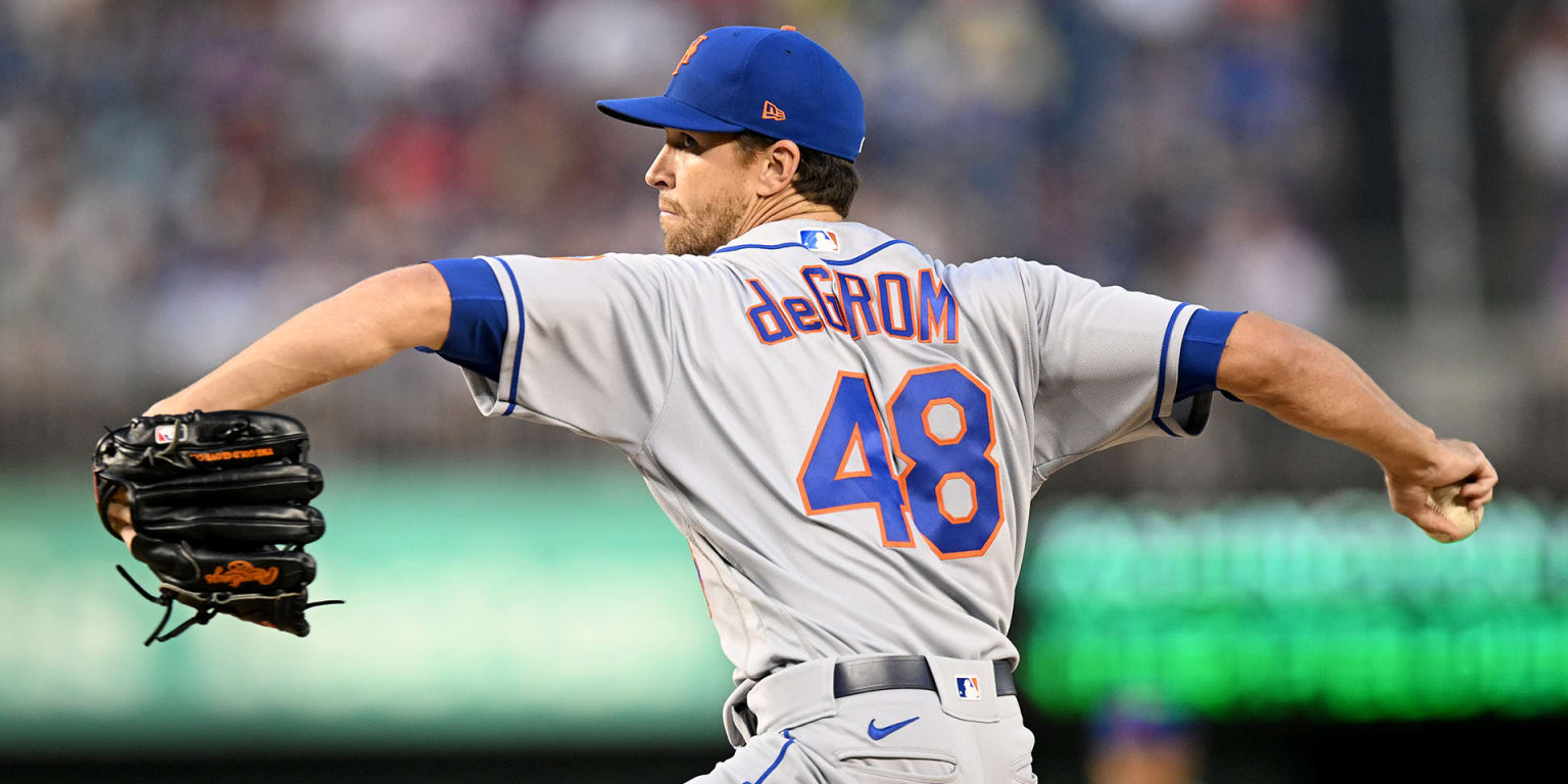 Jacob deGrom strikes out six in 2022 debut