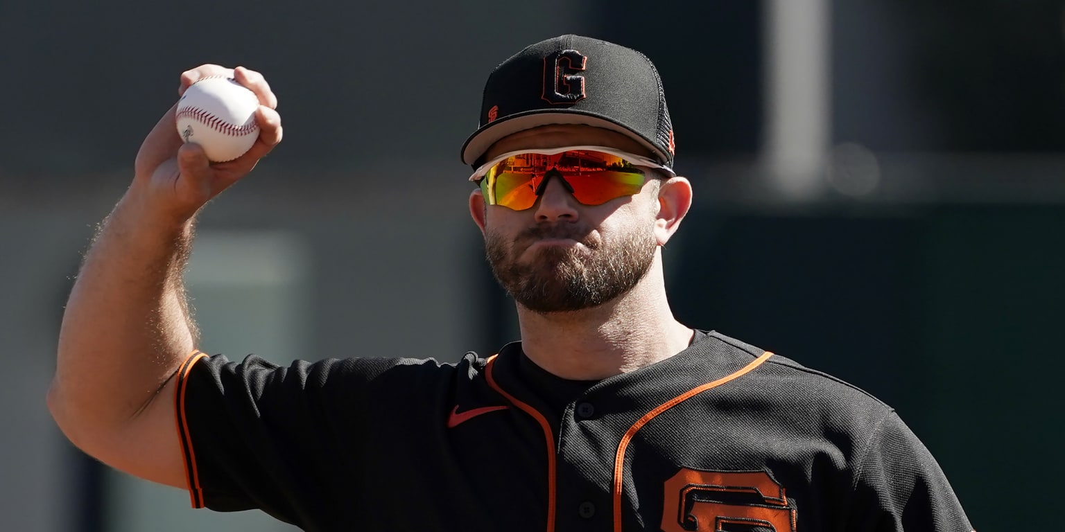 Giants third baseman Evan Longoria expected to miss six weeks