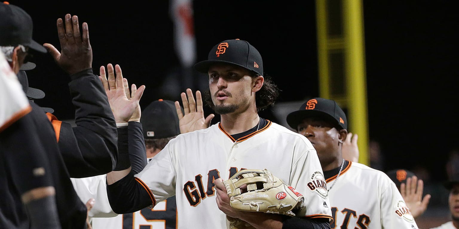 Jarrett Parker gets 3 RBIs in return to Giants