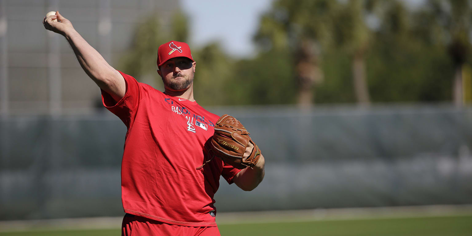 Jonathan Broxton buys into Cardinals' way