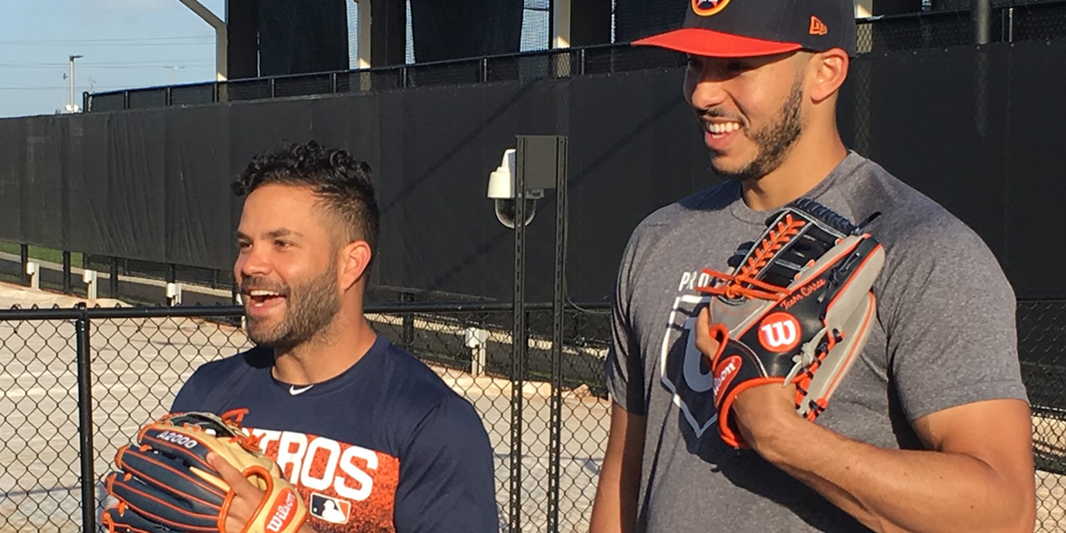 Astros receive new gloves on Glove Day