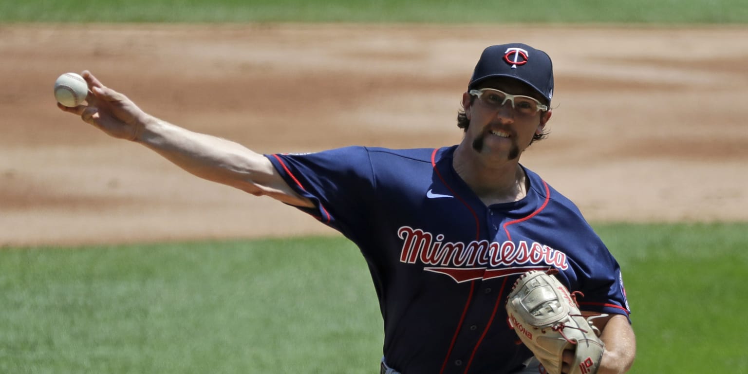 Minnesota Twins starting pitcher Randy Dobnak delivers in the