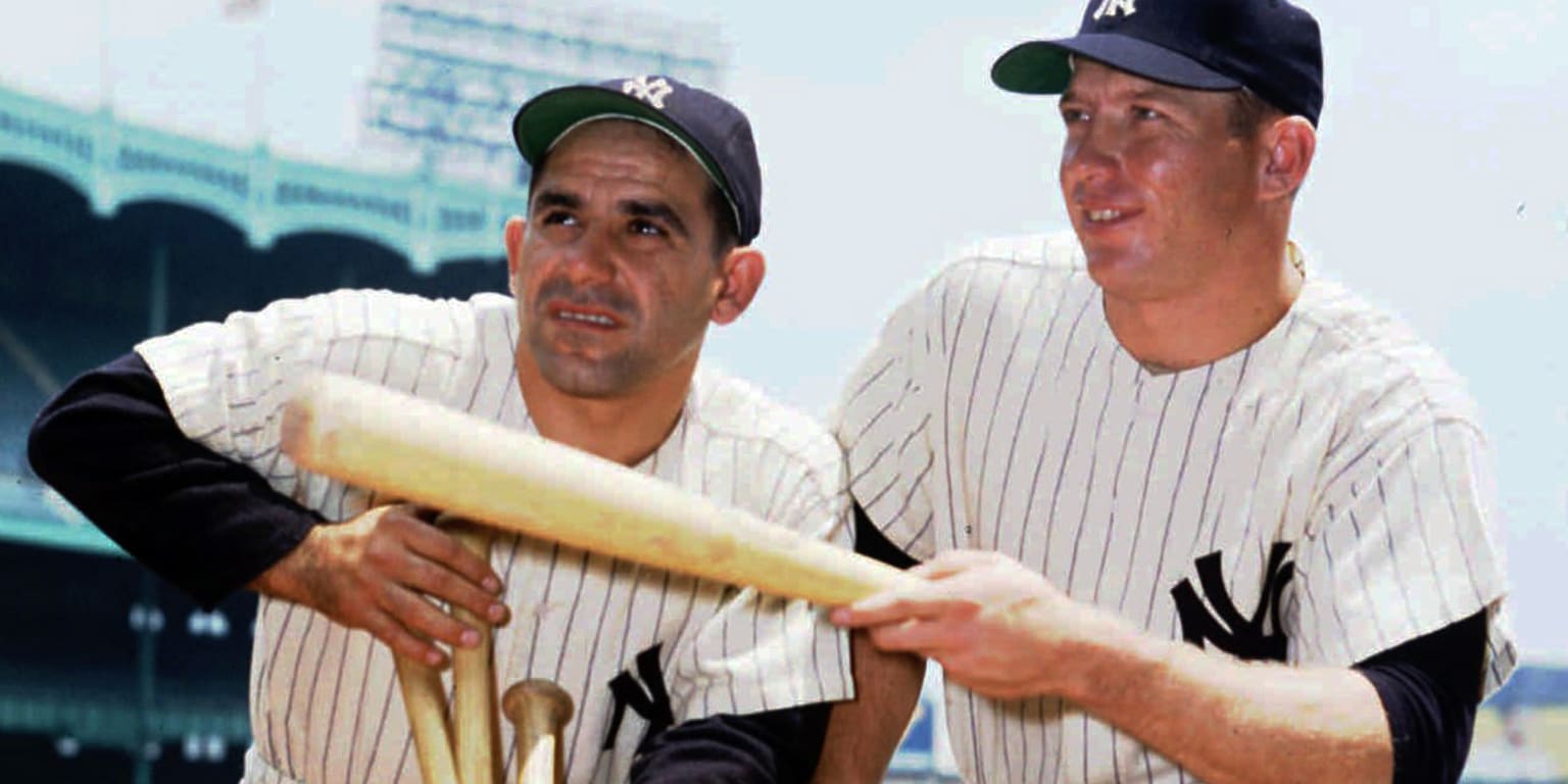 RECORD BREAKER NY Yankees Derek Jeter Surpasses Lou Gehrig's All Time  Yankee Hit Record. Original on