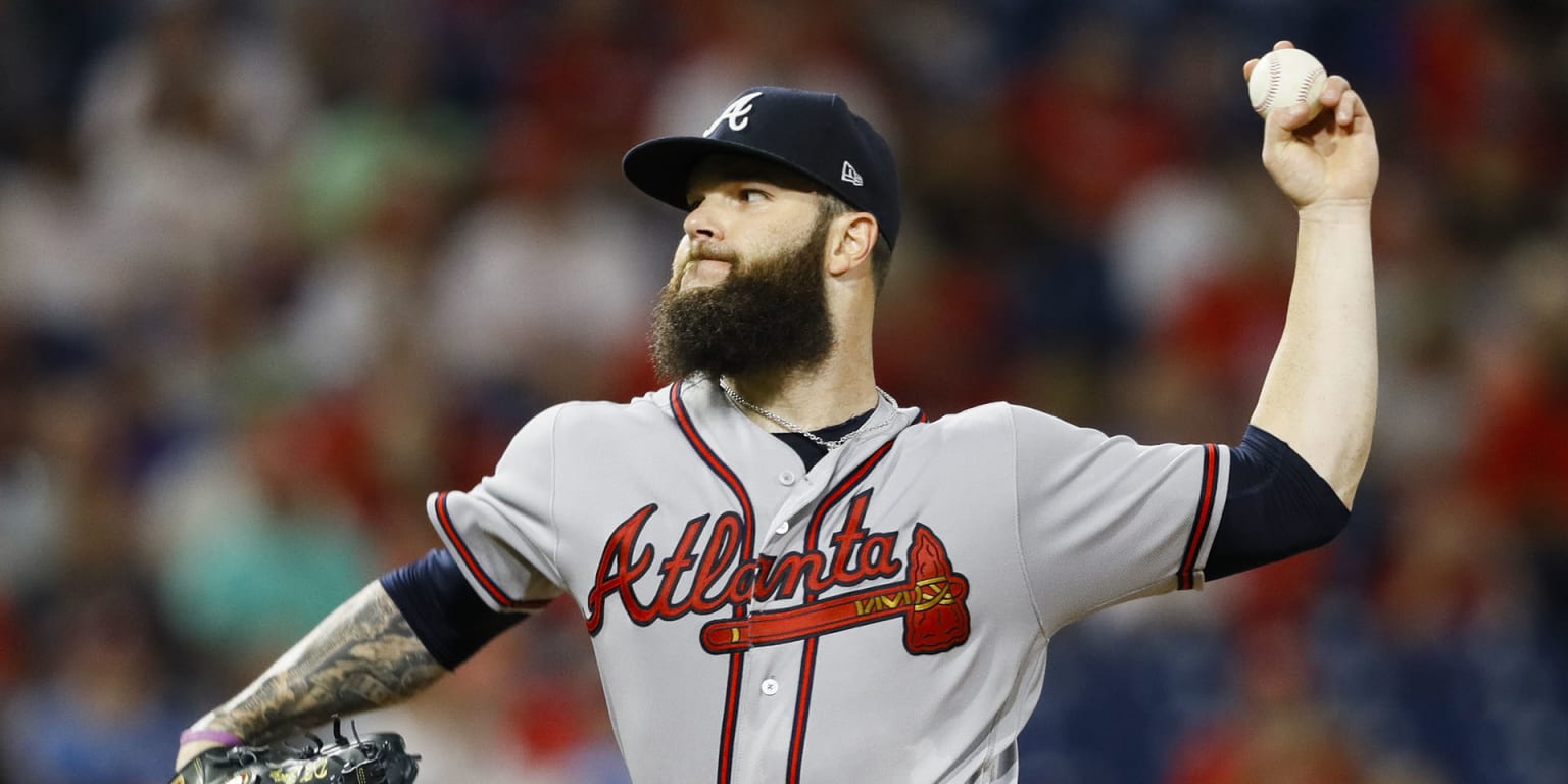 Chicago White Sox officially sign All-Star pitcher Dallas Keuchel to  three-year deal 