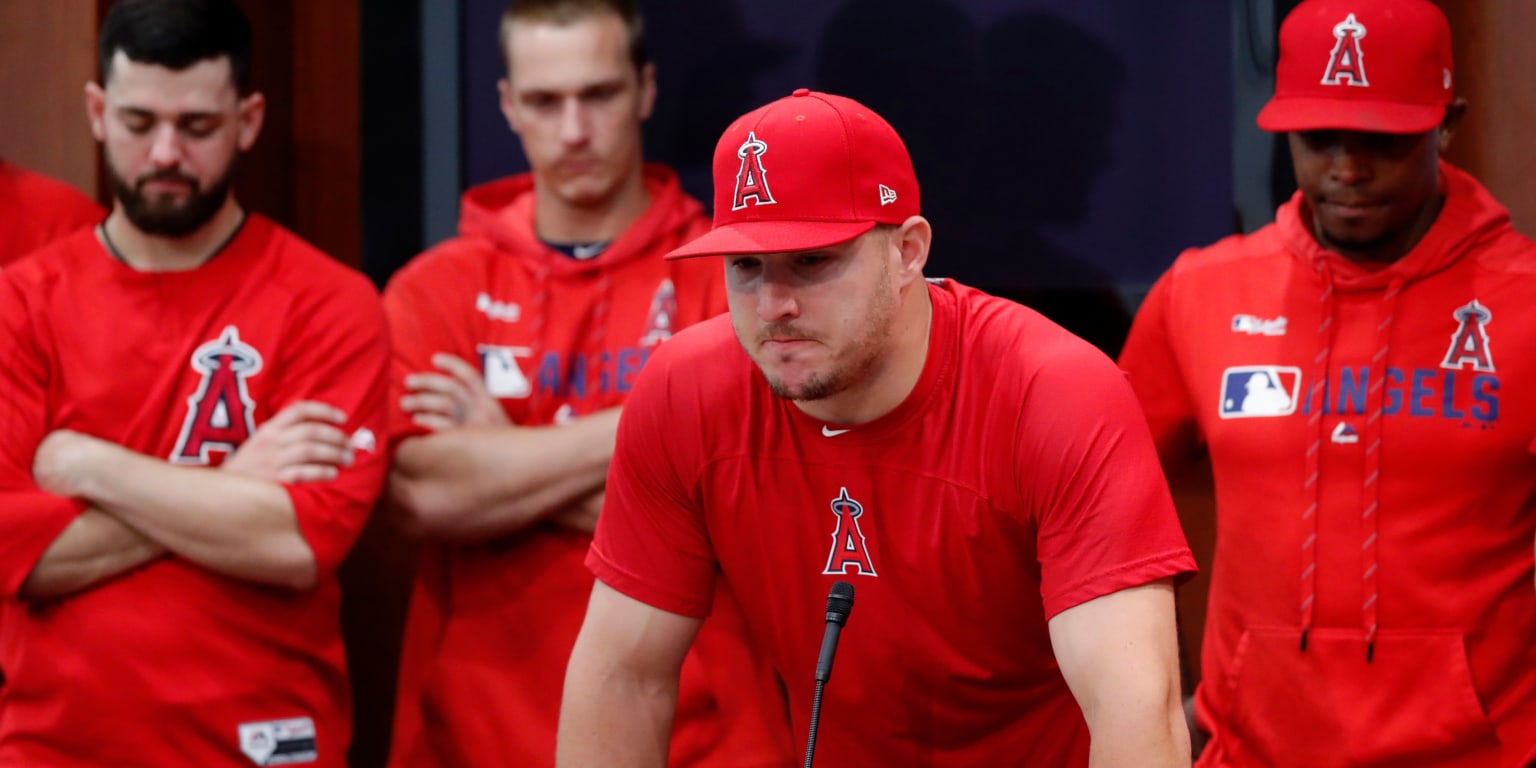 MLB - Mike Trout pays tribute to Tyler Skaggs with a No. 45 pin. ❤️