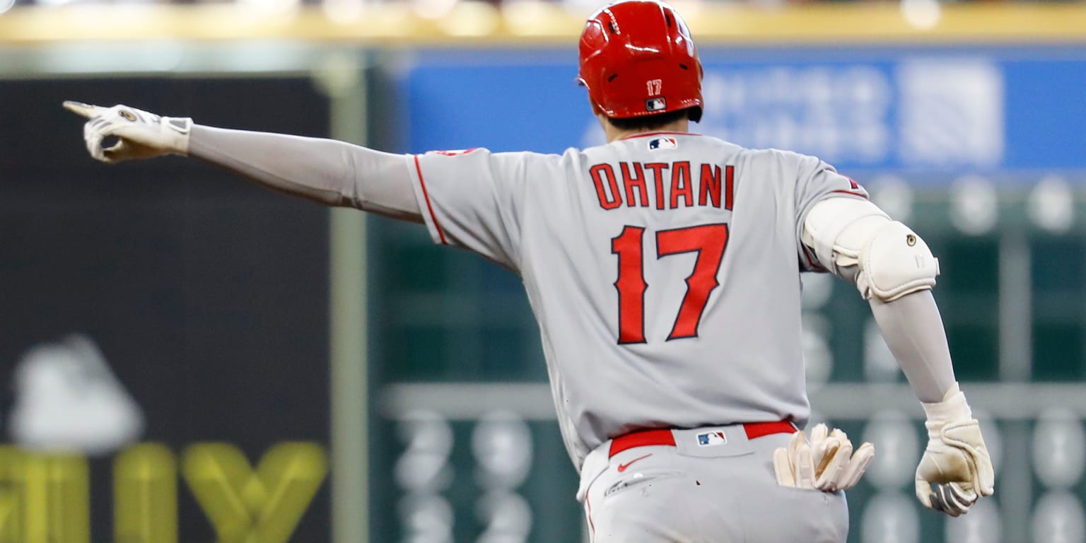 Gurriel's 5 RBIs best Ohtani's 2 HRs in Jays' win over Halos